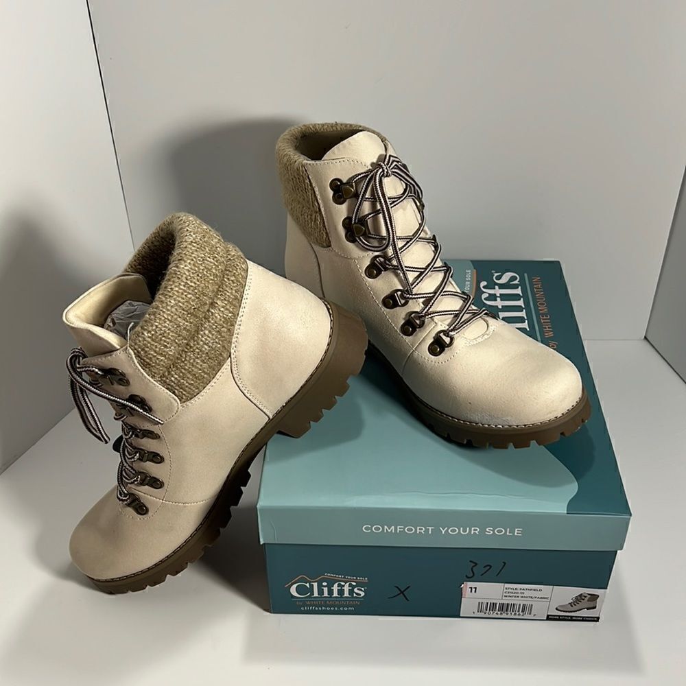 Cliffs by White Mountain Pathfield Winter White Boots size 11